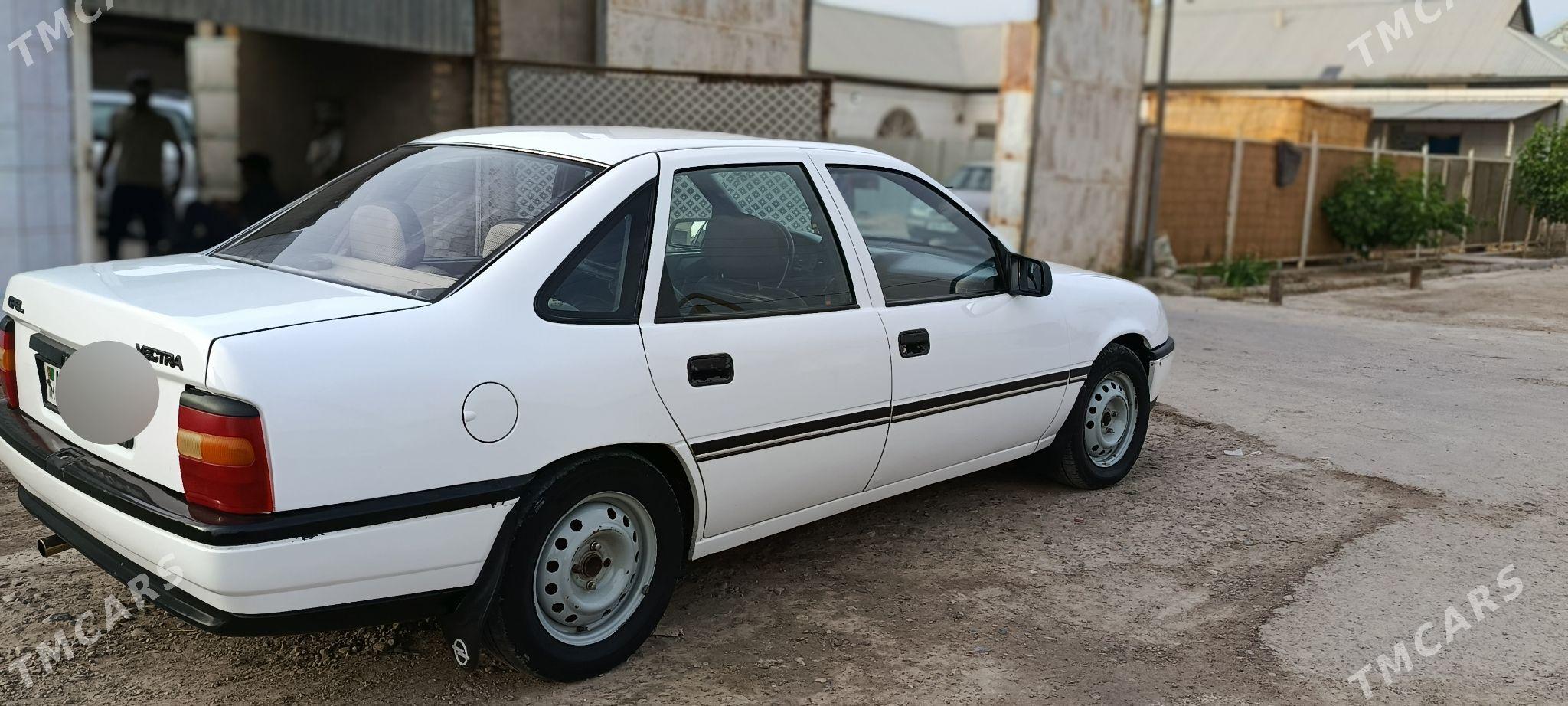 Opel Vectra 1990 - 45 000 TMT - Mary - img 8