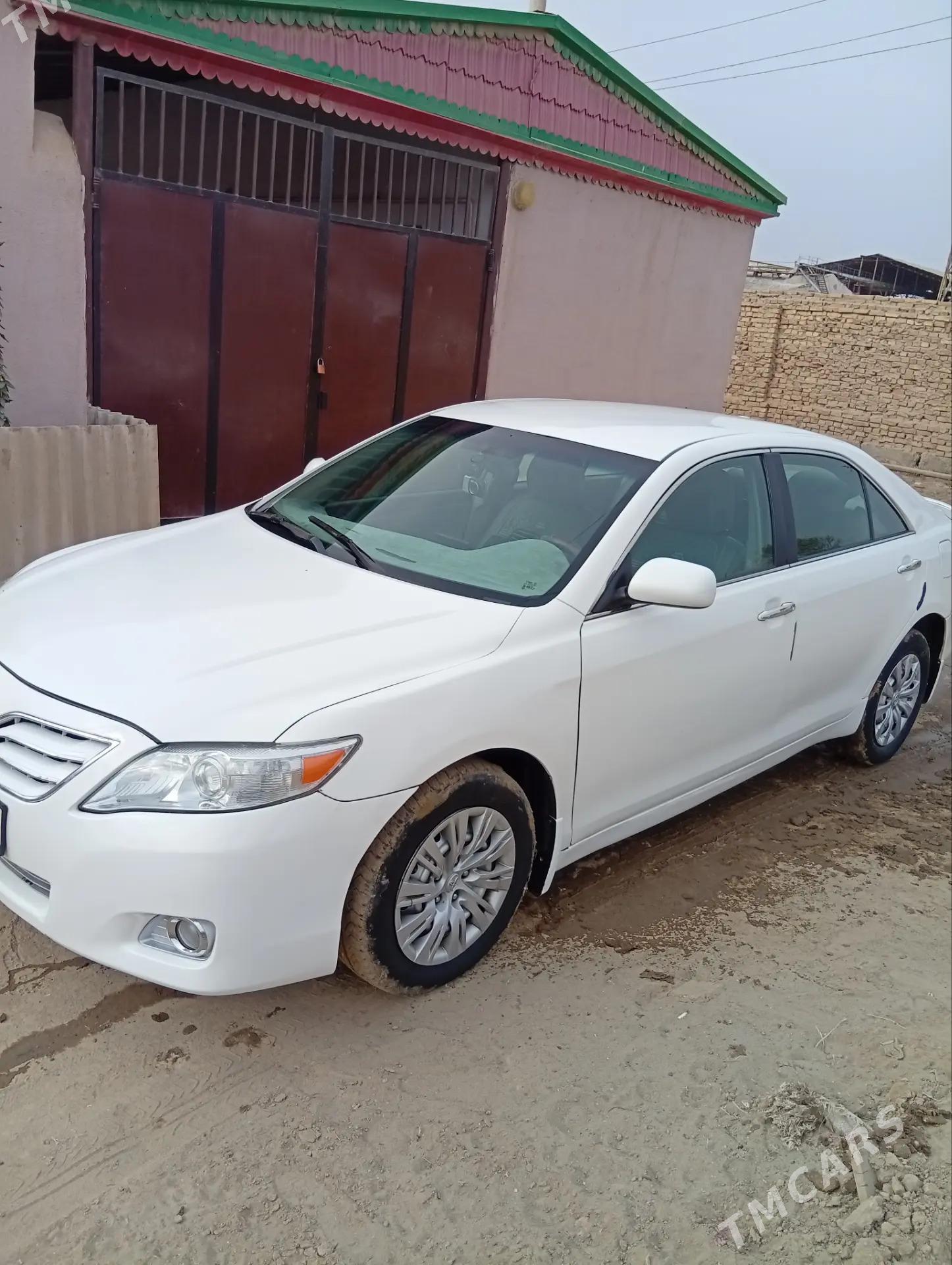 Toyota Camry 2010 - 150 000 TMT - Ёлётен - img 4
