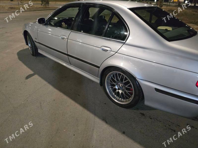 BMW E39 2003 - 120 000 TMT - Gyzylarbat - img 2
