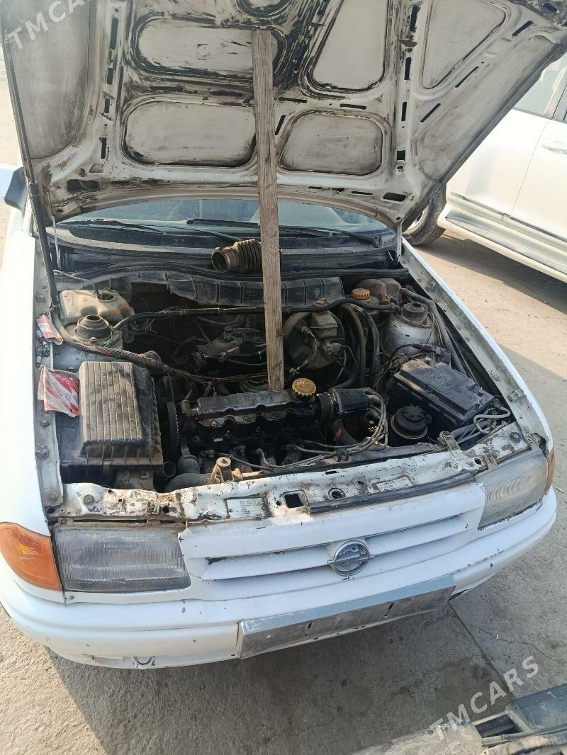 opel astra 10 000 TMT - Мары - img 1