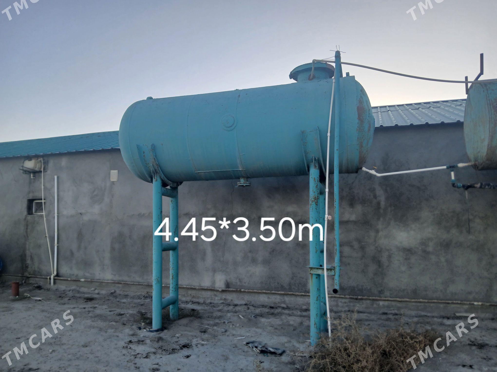 ýomkost - Hazar - img 2