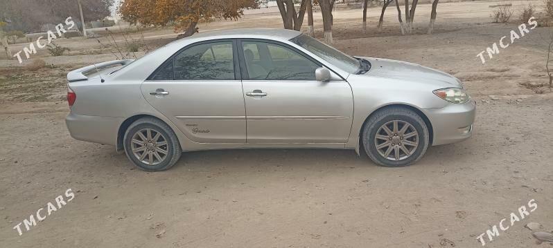 Toyota Camry 2003 - 190 000 TMT - Baýramaly - img 8