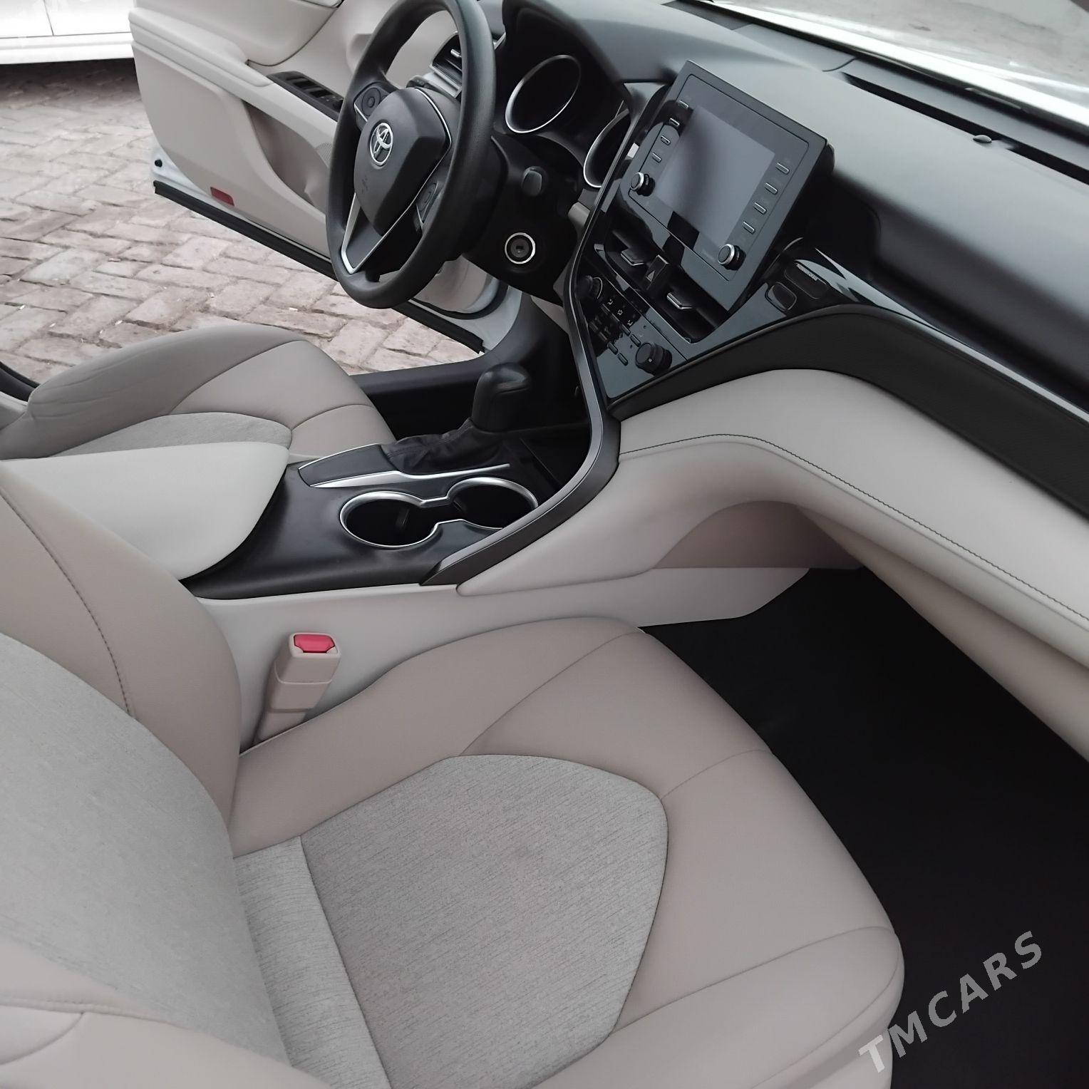 Toyota Camry 2021 - 315 000 TMT - Байрамали - img 5