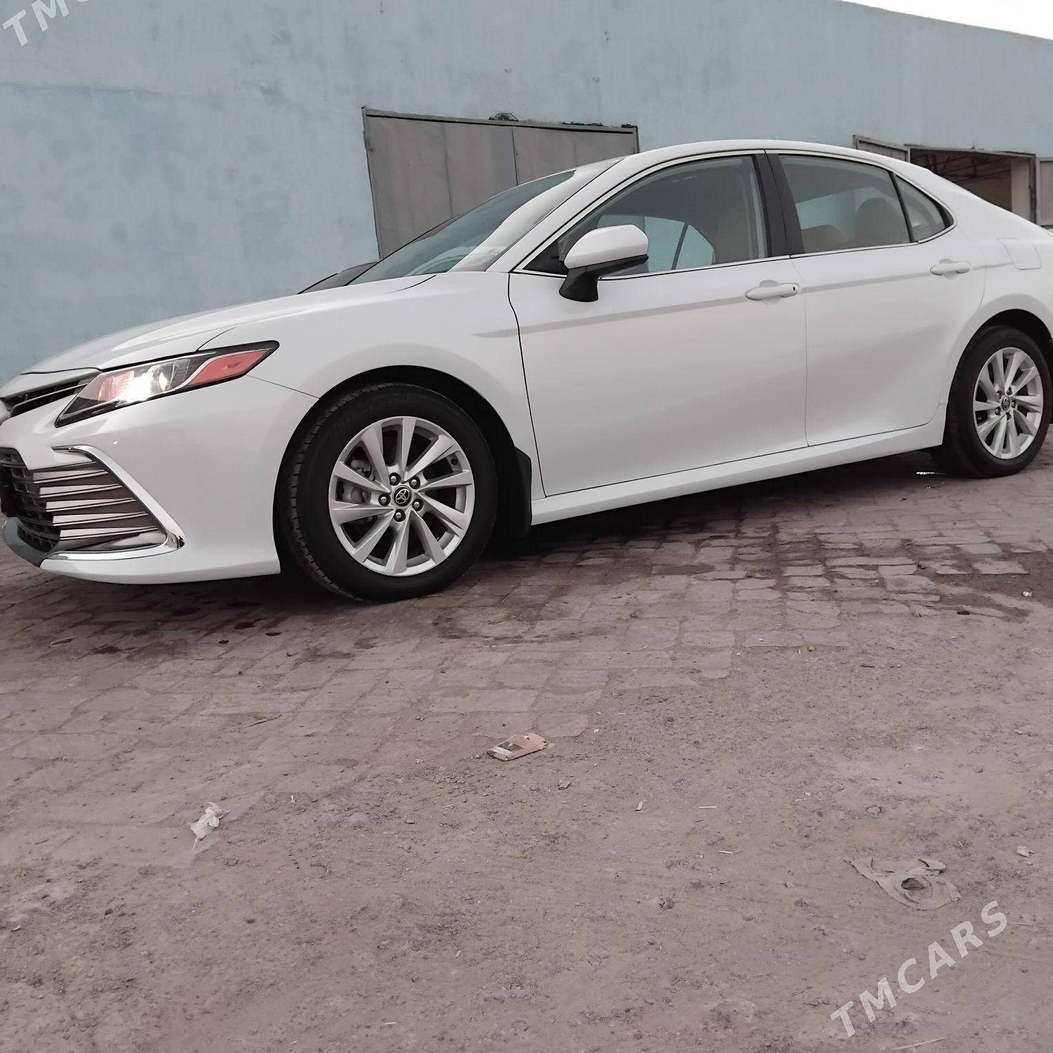 Toyota Camry 2021 - 315 000 TMT - Байрамали - img 4