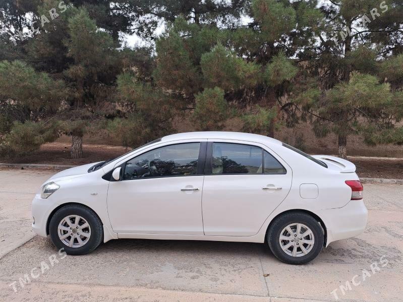 Toyota Yaris 2006 - 125 000 TMT - Гёкдепе - img 4