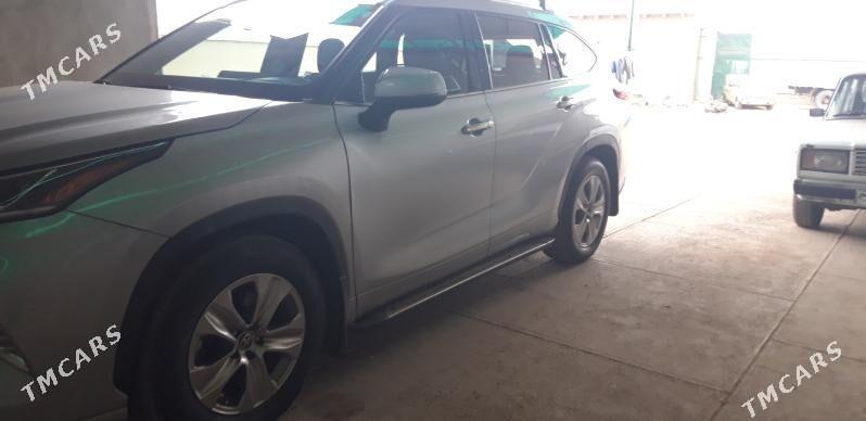 Toyota Highlander 2021 - 500 000 TMT - Gurbansoltan Eje - img 3