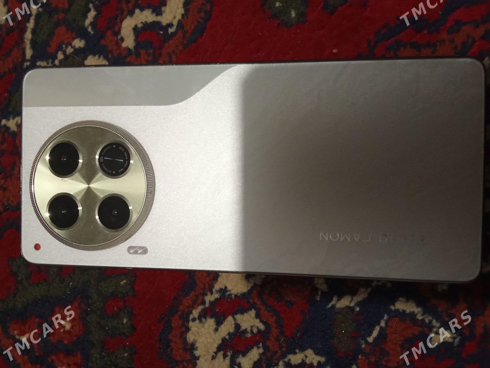 tecno camon 30 - Hitrowka - img 3