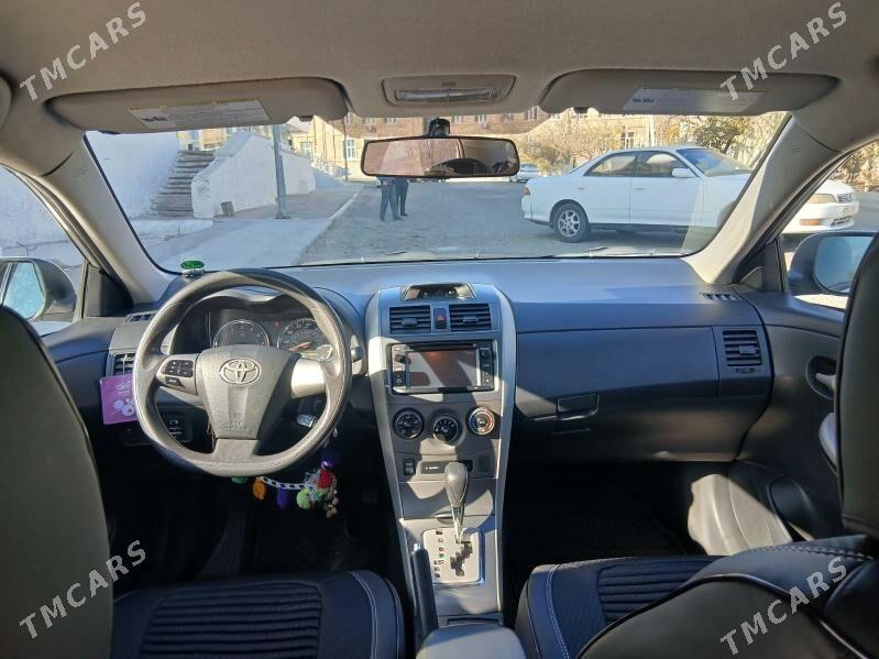 Toyota Corolla 2013 - 200 000 TMT - Türkmenbaşy - img 6