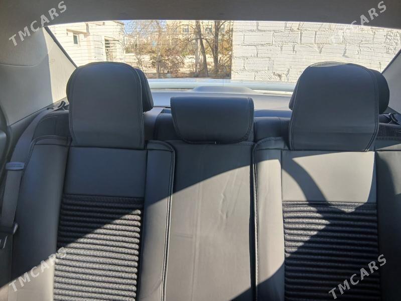 Toyota Corolla 2013 - 200 000 TMT - Türkmenbaşy - img 2