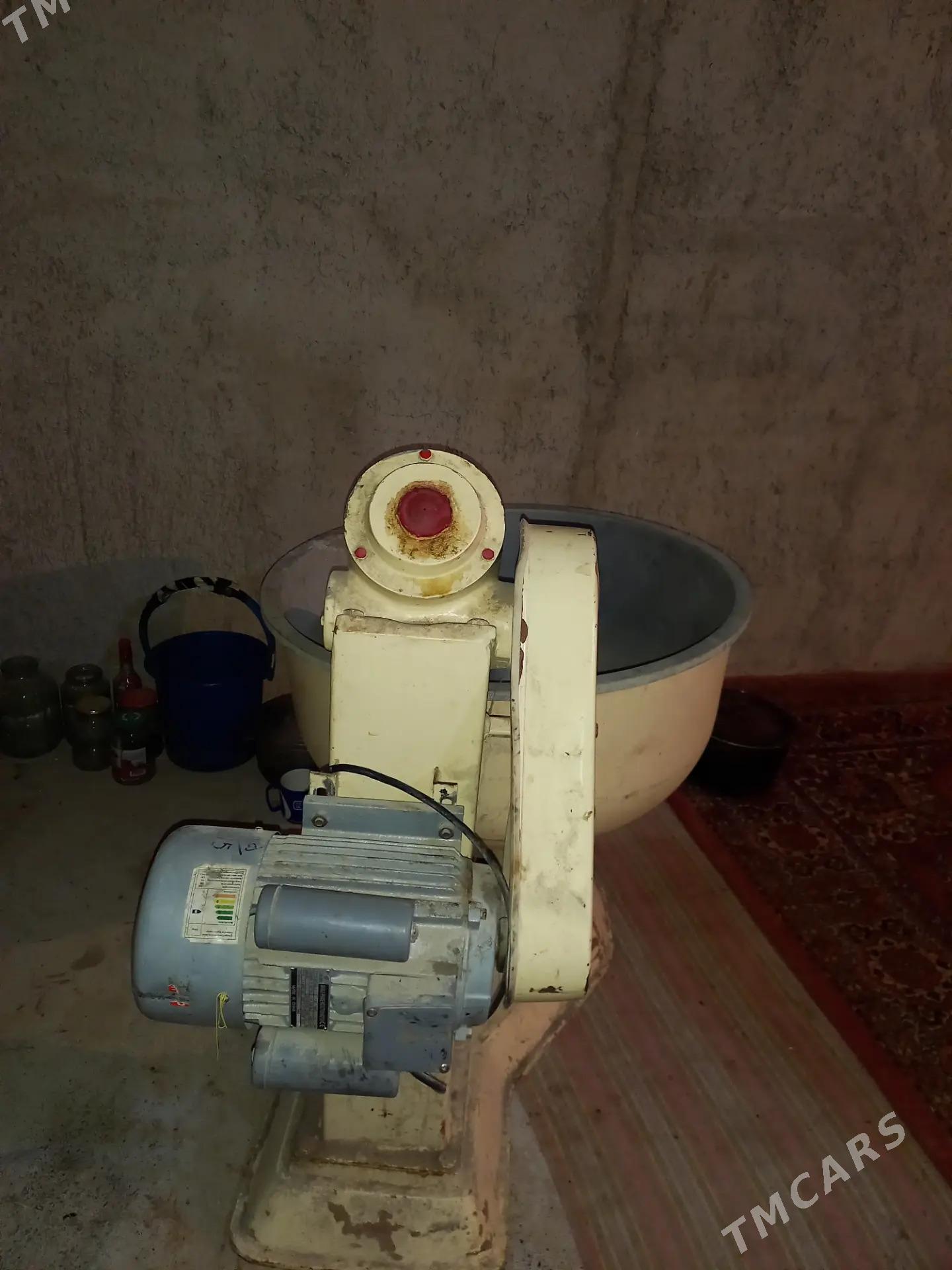 Hamyr yogrulyan mikser - Туркменбаши - img 3