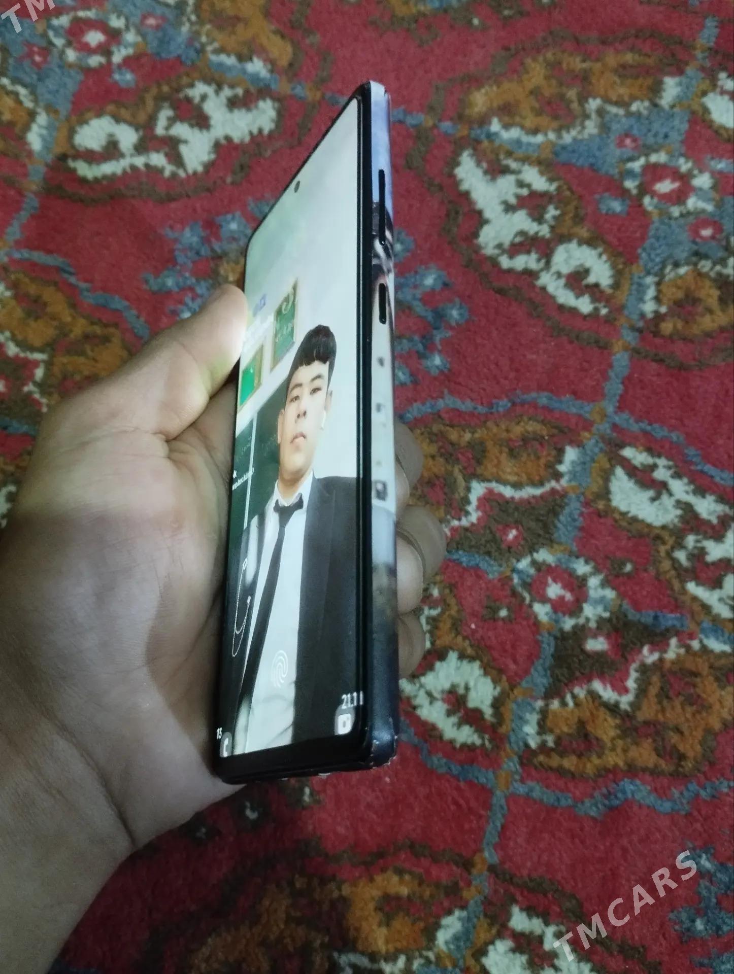 samsung S20 fe - Гурбансолтан Едже - img 3