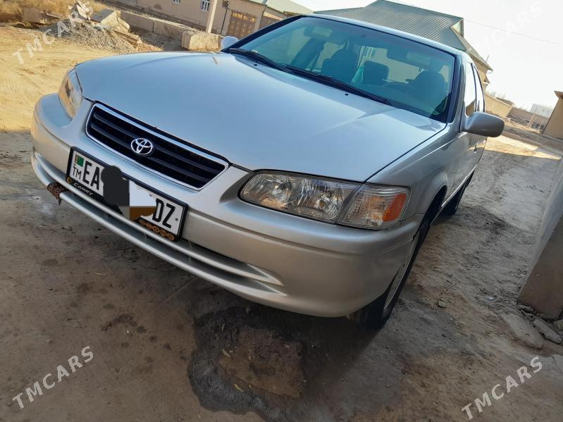 Toyota Camry 2000 - 180 000 TMT - етр. Туркменбаши - img 1