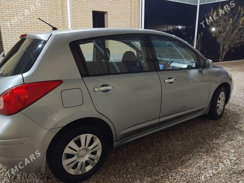 Nissan Versa 2009 - 130 000 TMT - Мары - img 2