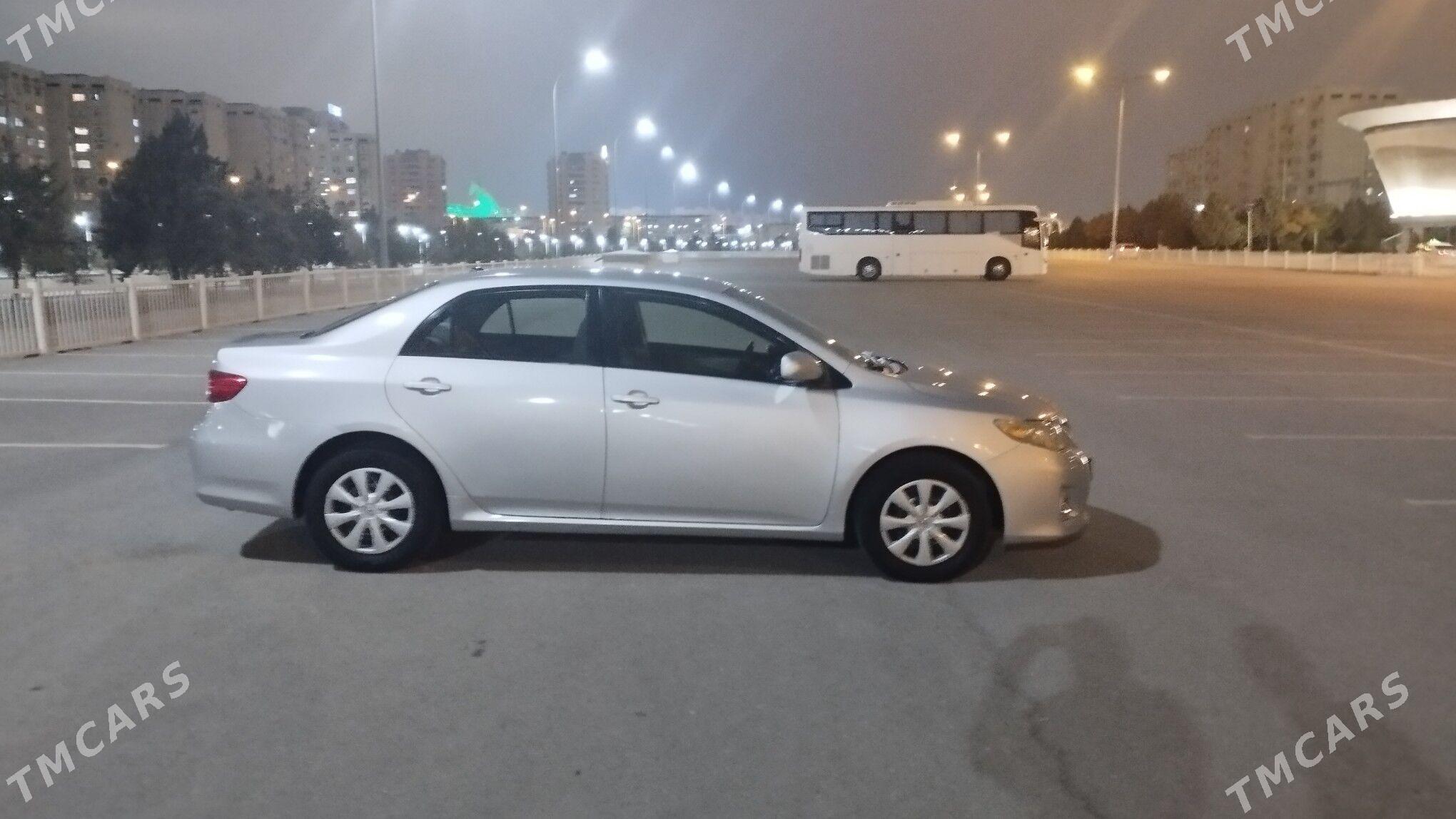 Toyota Corolla 2011 - 170 000 TMT - Ашхабад - img 4