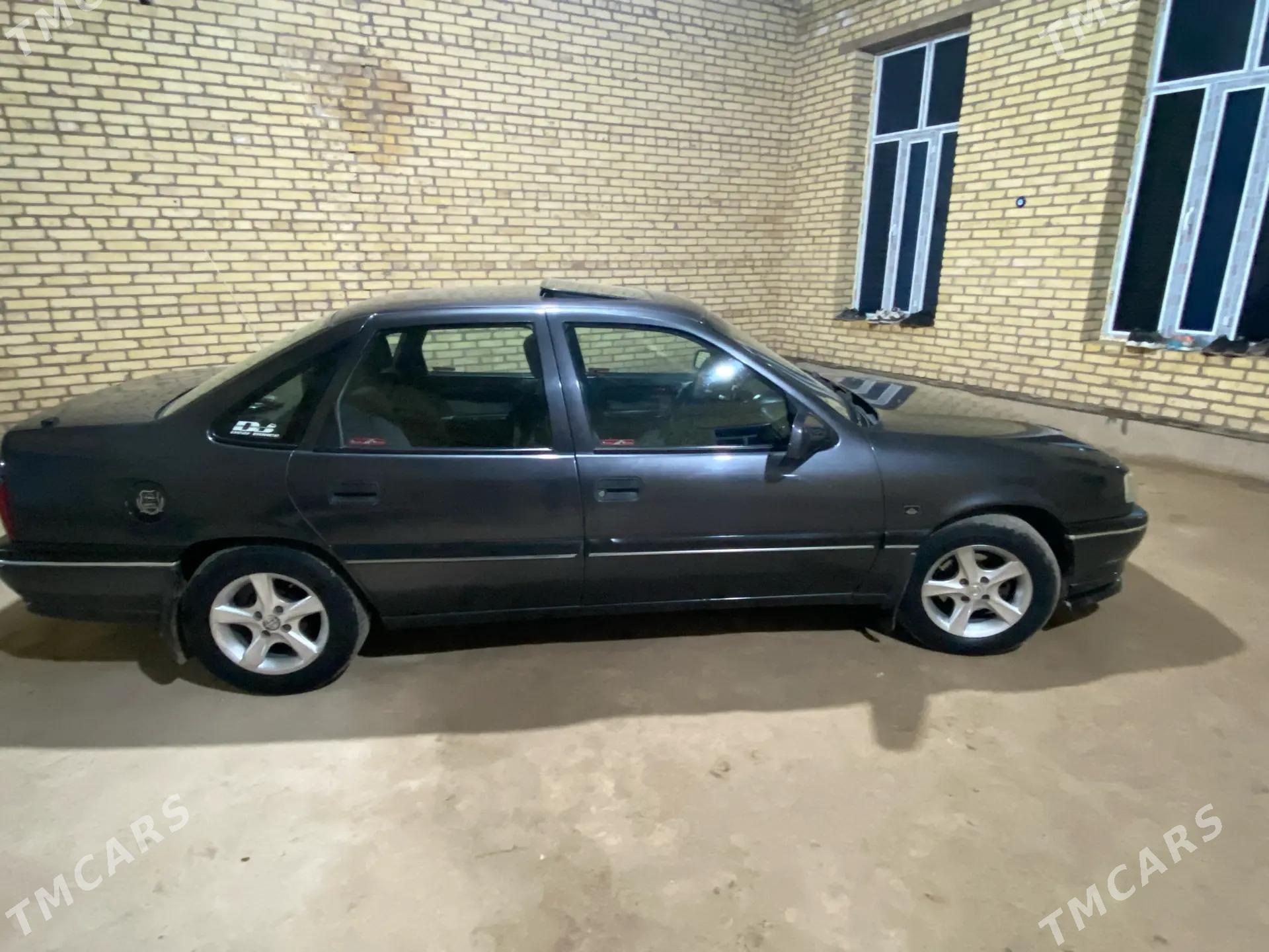 Opel Vectra 1994 - 55 000 TMT - Чарджоу - img 4