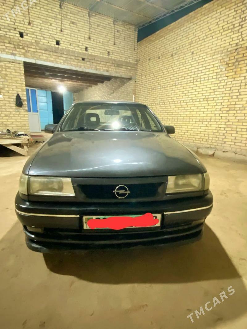 Opel Vectra 1994 - 55 000 TMT - Чарджоу - img 3