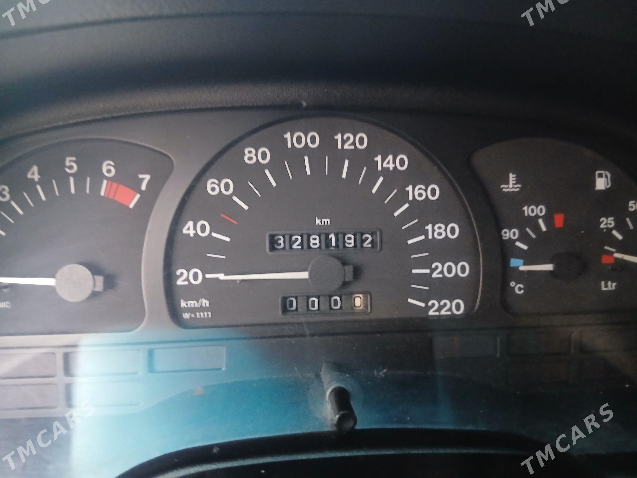 Opel Vectra 1991 - 40 000 TMT - Дашогуз - img 8