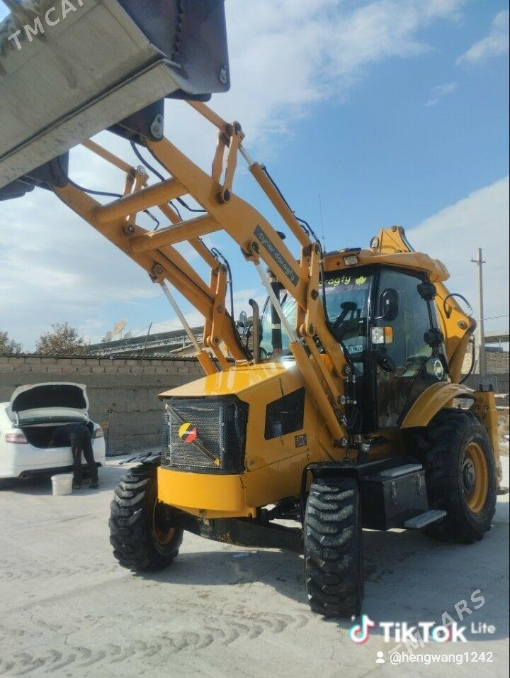 JCB 3CX ECO 2024 - 450 000 TMT - Gurtly - img 4