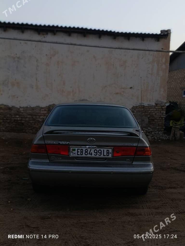 Toyota Camry 2000 - 190 000 TMT - Saýat - img 6