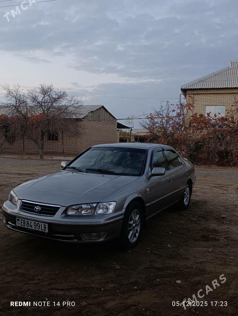 Toyota Camry 2000 - 190 000 TMT - Saýat - img 3