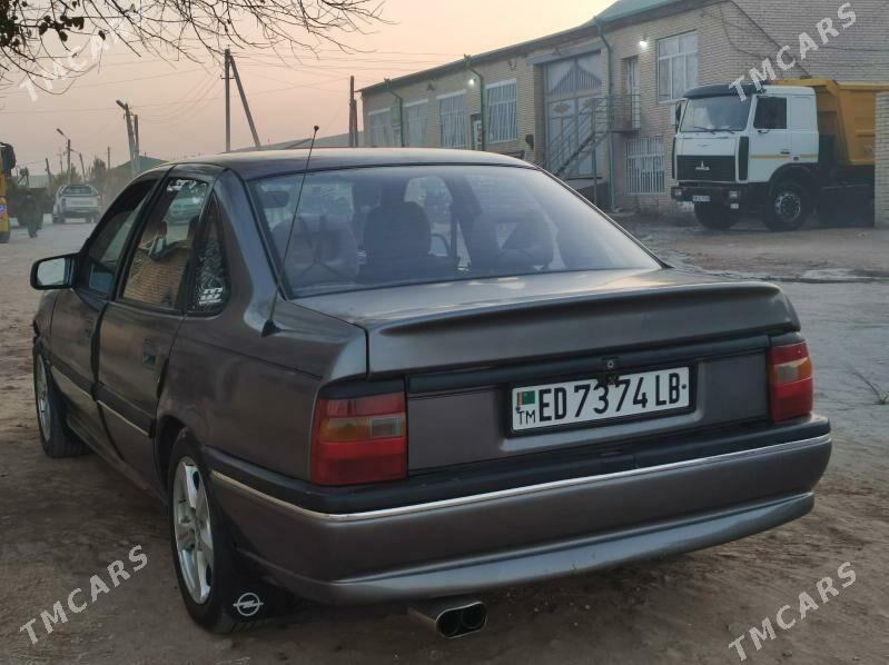 Opel Montarey 1996 - 35 000 TMT - Halaç - img 3