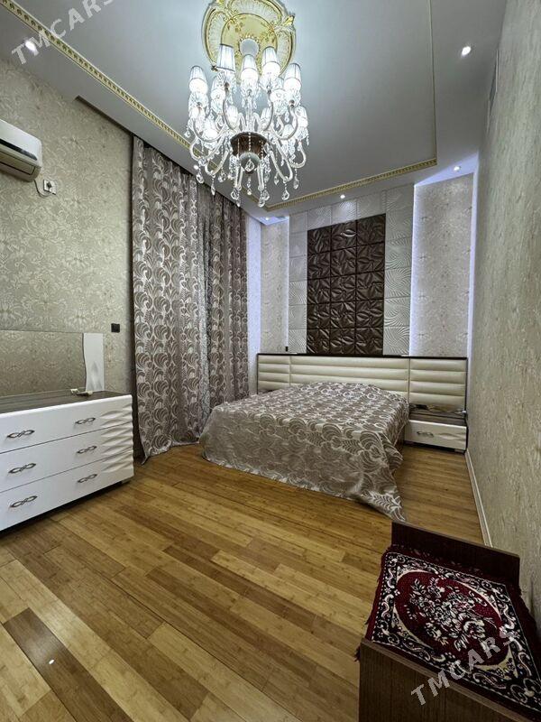 ЭЛИТКА МОСКОВСКАЯ 4 КОМ 200м2 - Ашхабад - img 2