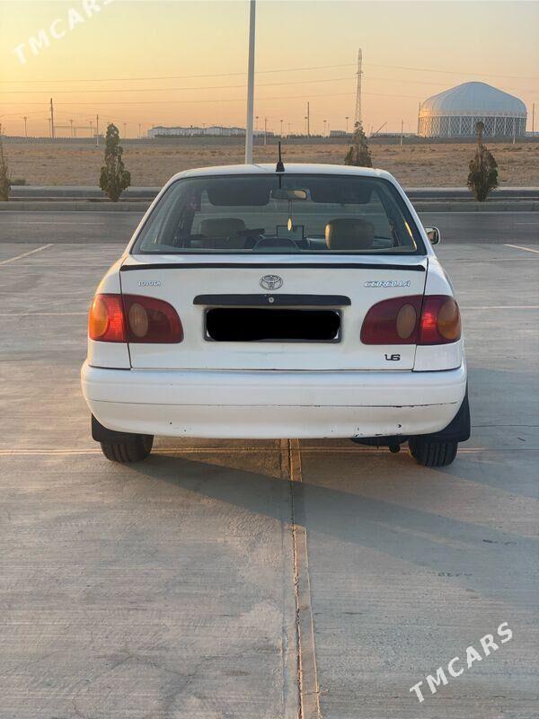Toyota Corolla 2000 - 75 000 TMT - Гумдаг - img 4