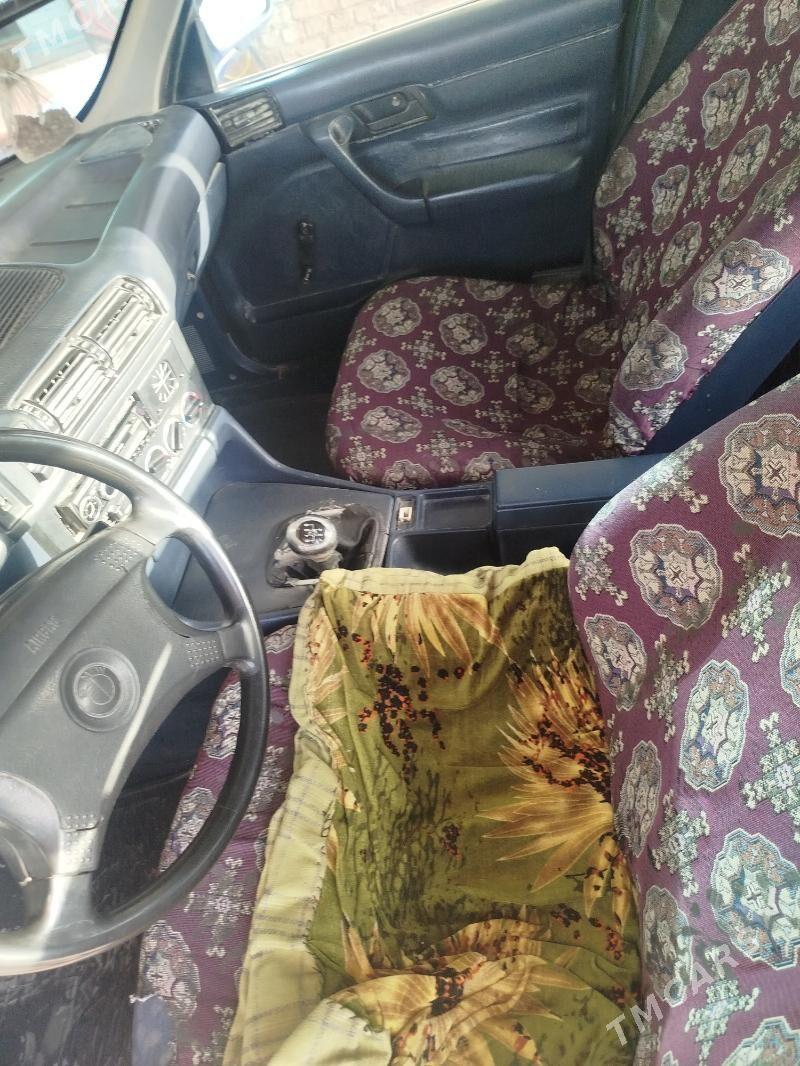 BMW 520 1992 - 35 000 TMT - Murgap - img 7