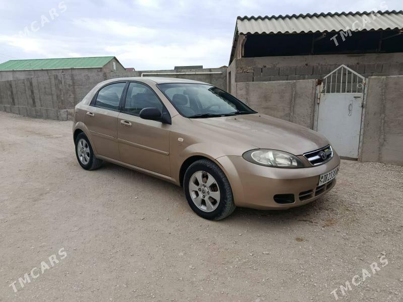 Chevrolet Lacetti 2004 - 70 000 TMT - Balkanabat - img 3