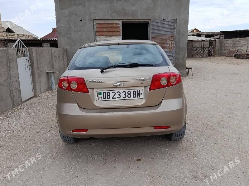 Chevrolet Lacetti 2004 - 70 000 TMT - Balkanabat - img 2