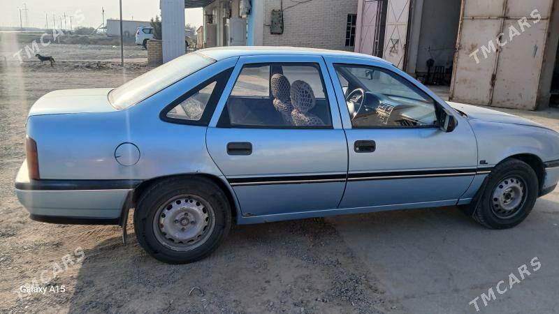 Opel Vectra 1991 - 35 000 TMT - Mary - img 5