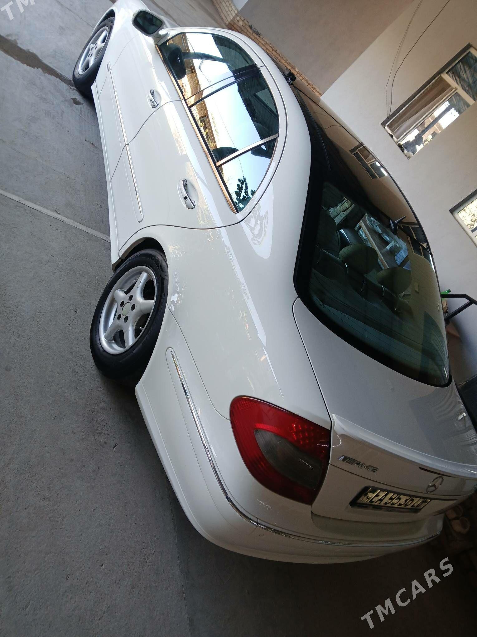 Mercedes-Benz E320 2003 - 140 000 TMT - Ходжамбаз - img 4
