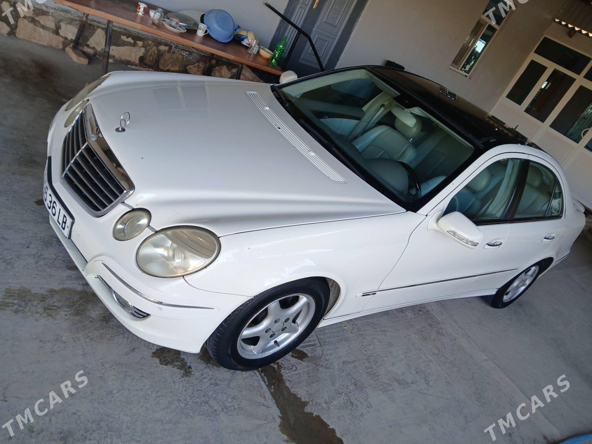 Mercedes-Benz E320 2003 - 140 000 TMT - Ходжамбаз - img 2