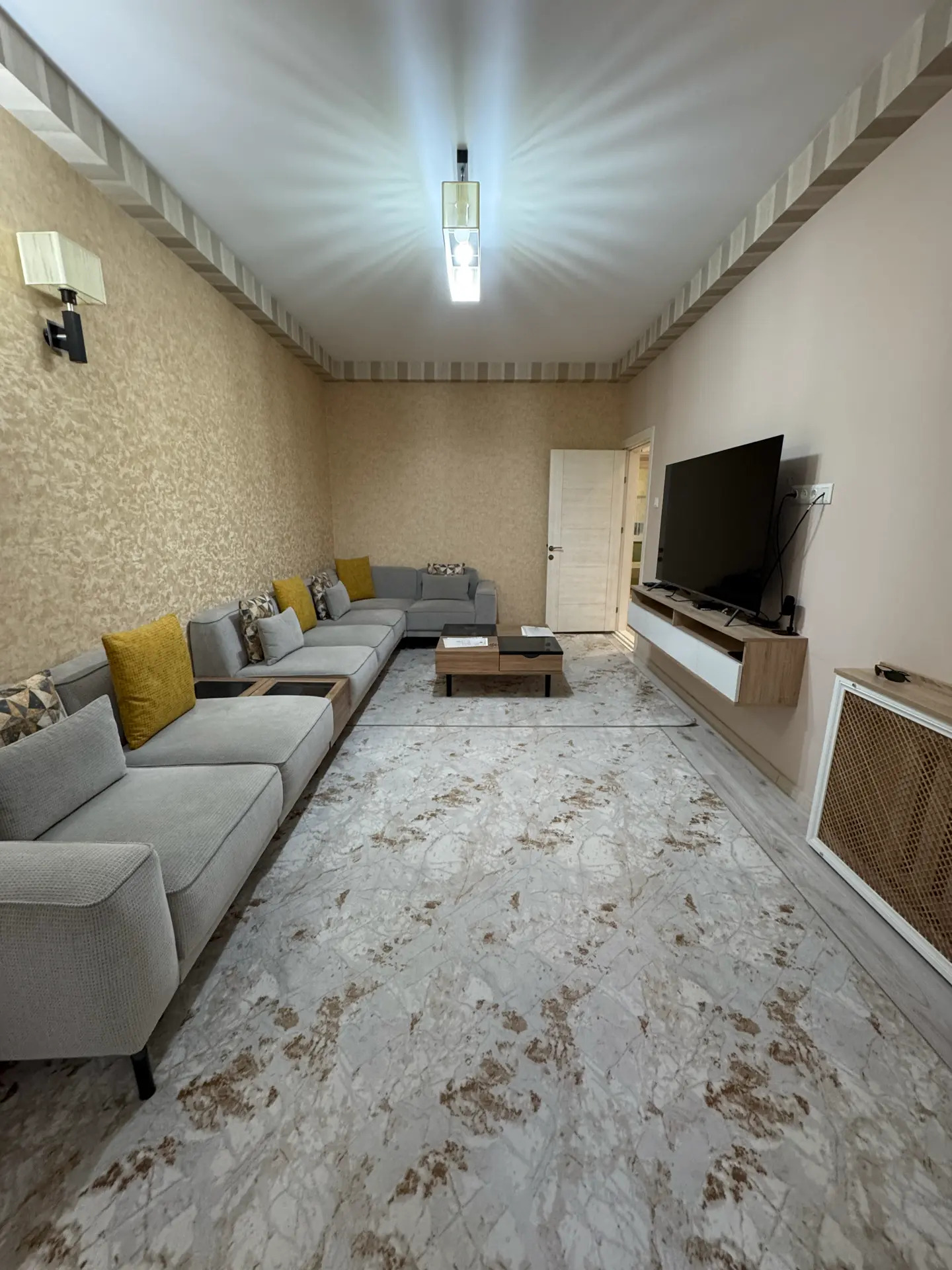 КИМ-РАЙОН ЛАХУТИ 3-КОМ 76M - Ким район - img 2