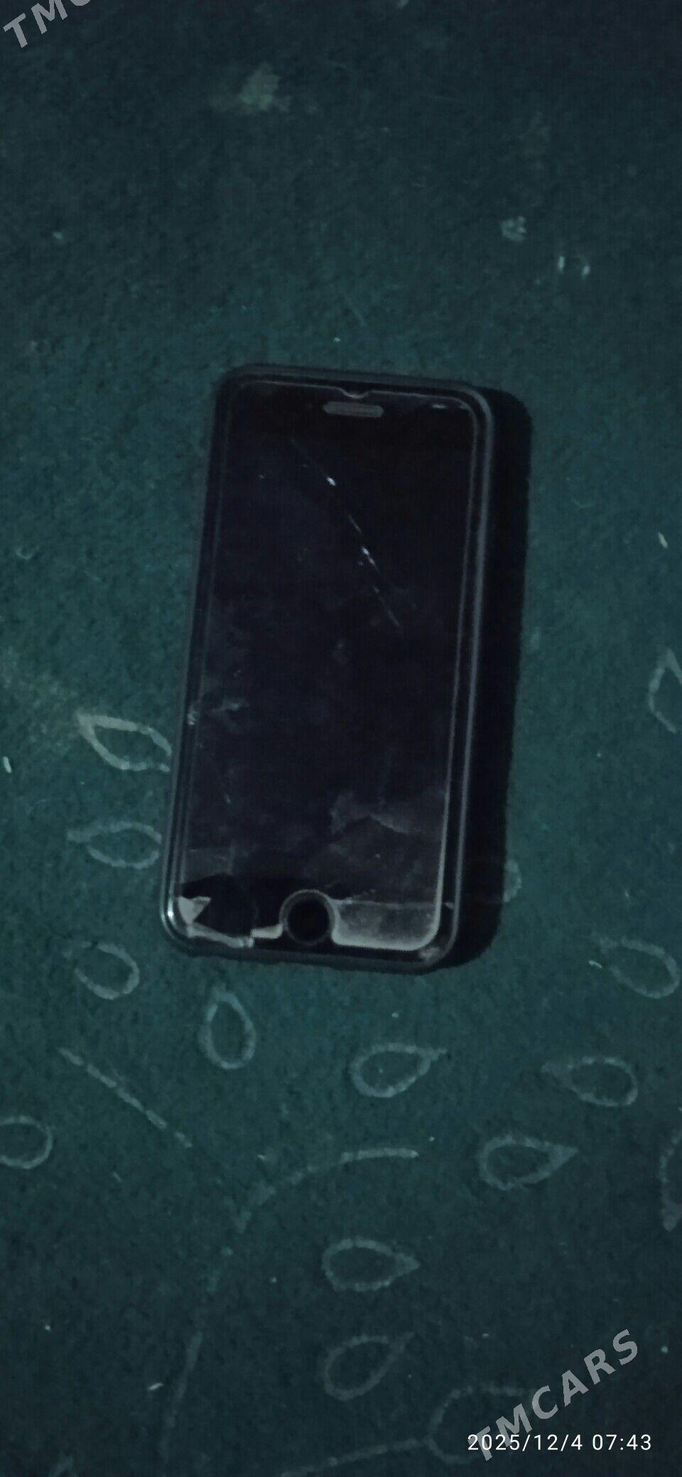 iphone 7 - Дянев - img 1