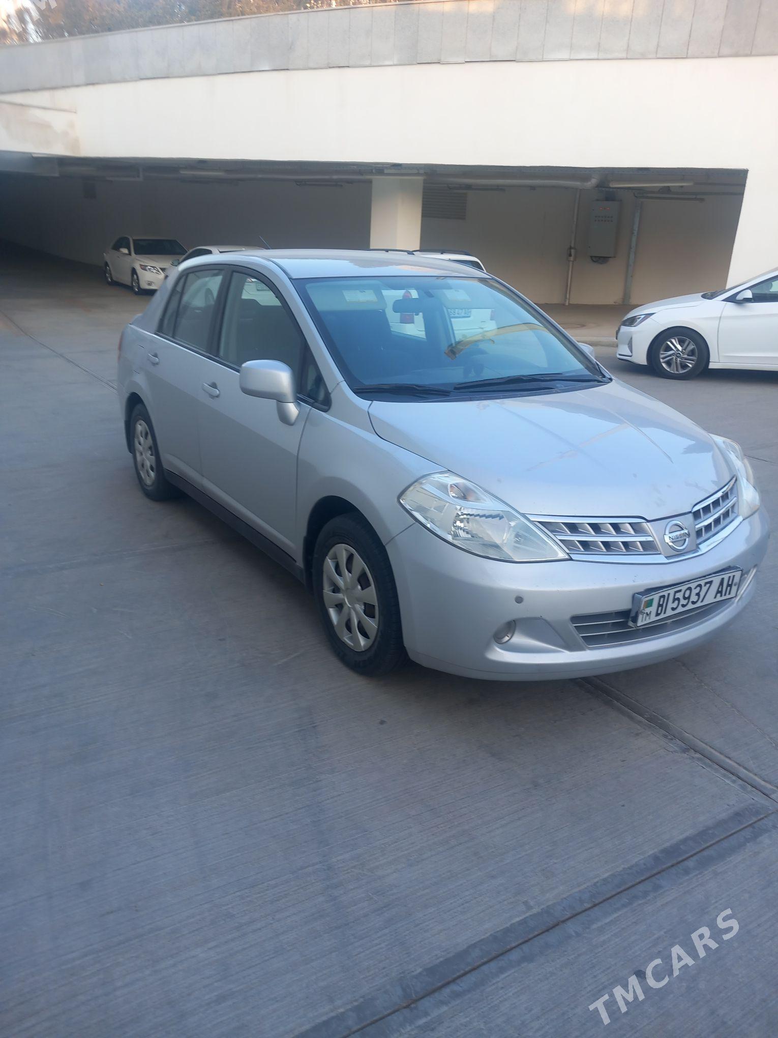 Nissan Versa 2010 - 125 000 TMT - Гёкдепе - img 3