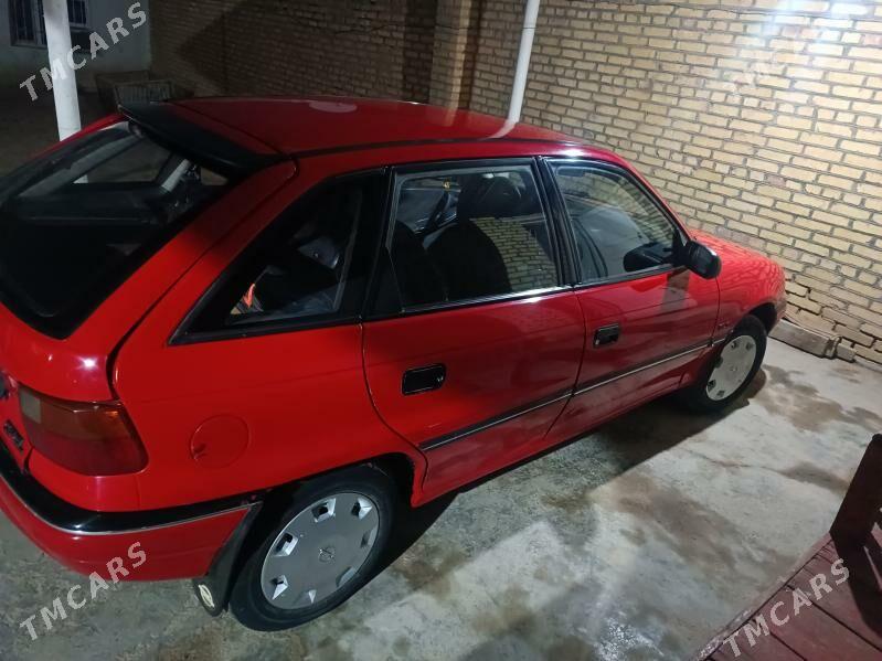 Opel Astra 1993 - 35 000 TMT - Мары - img 4