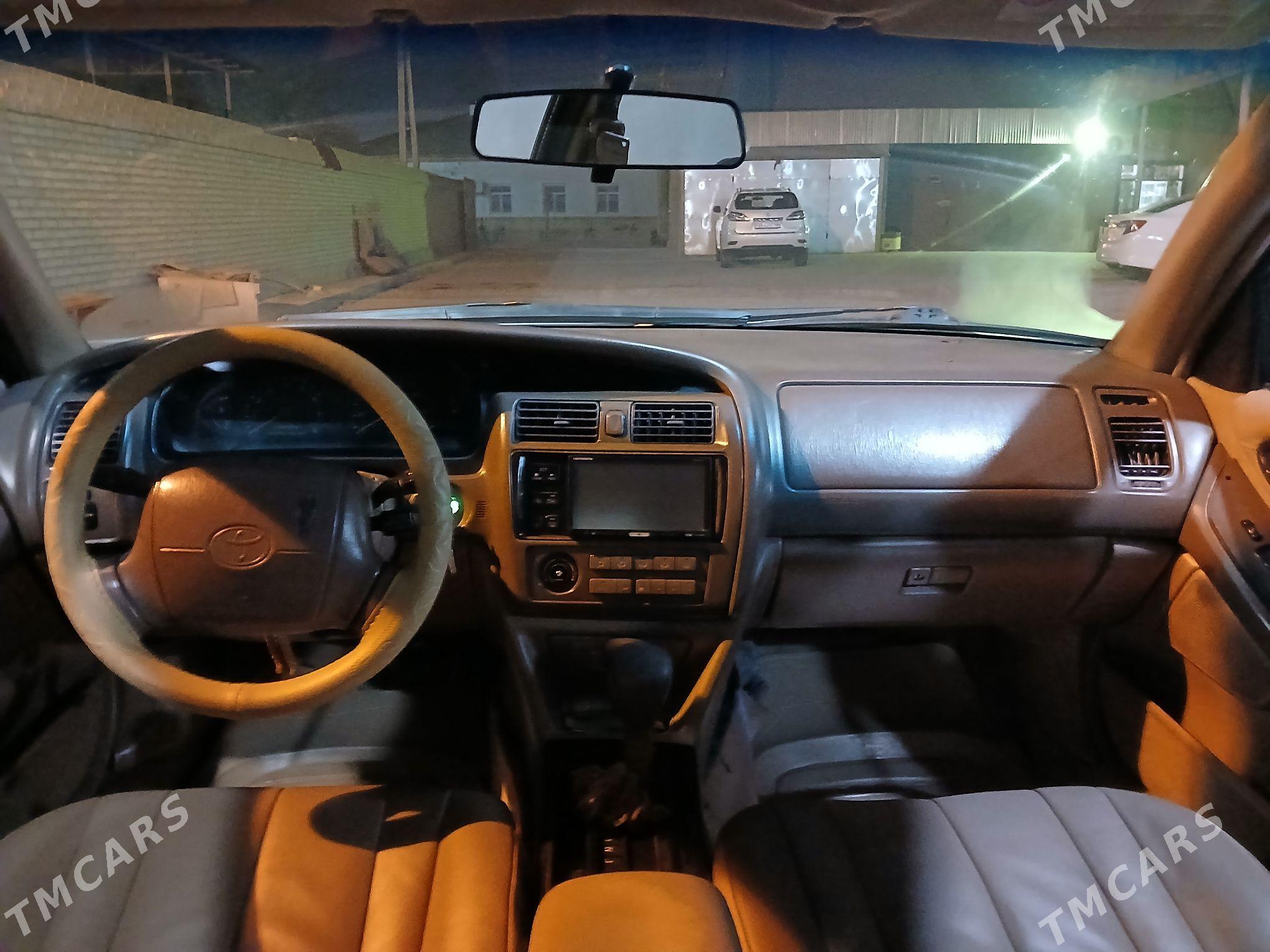 Toyota Avalon 1996 - 120 000 TMT - Мары - img 1