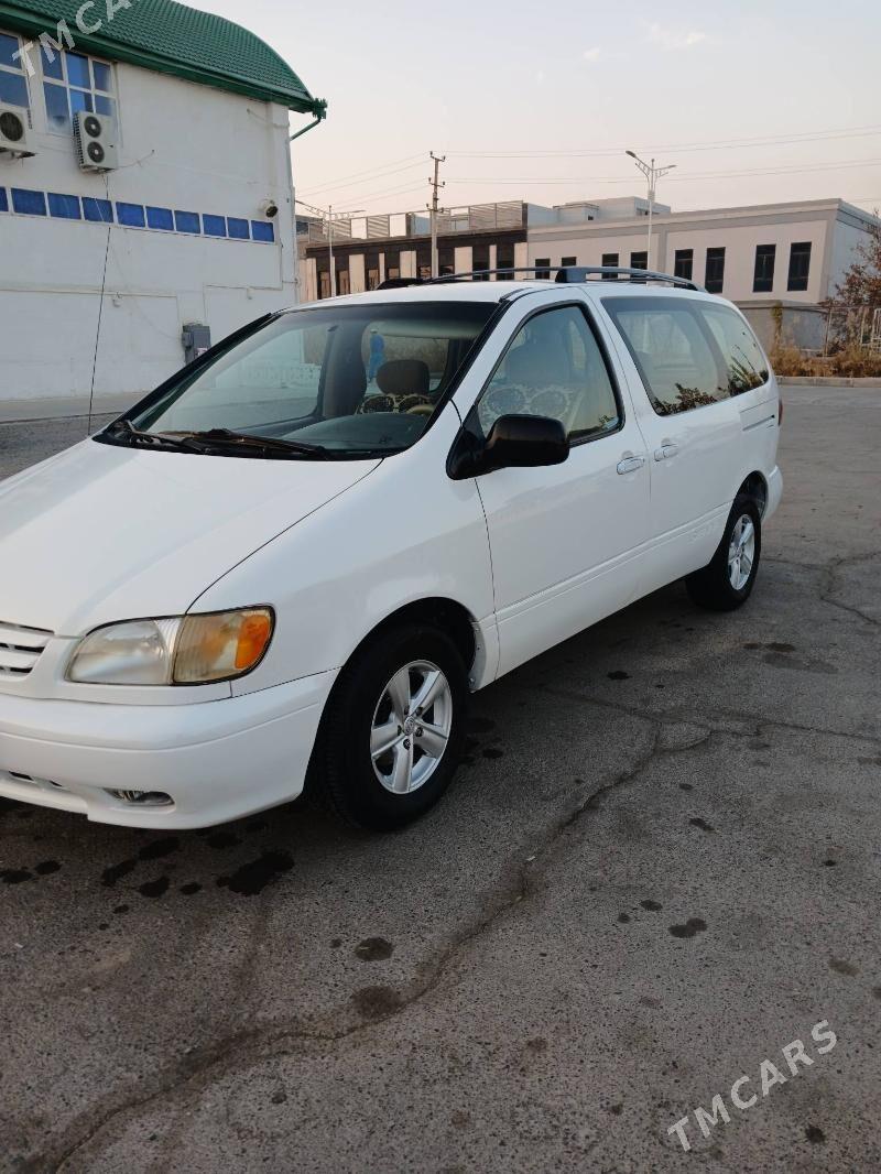 Toyota Sienna 2001 - 160 000 TMT - Туркменабат - img 1