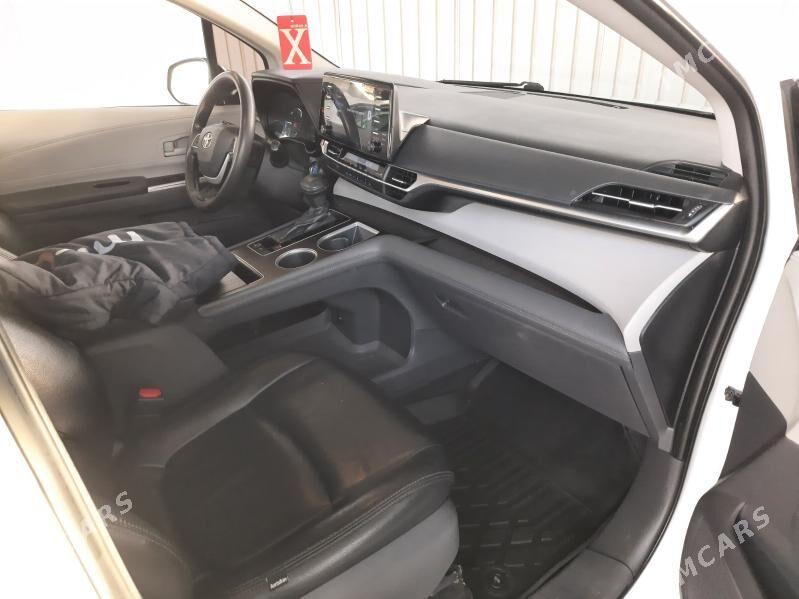 Toyota Sienna 2021 - 500 000 TMT - Мары - img 3