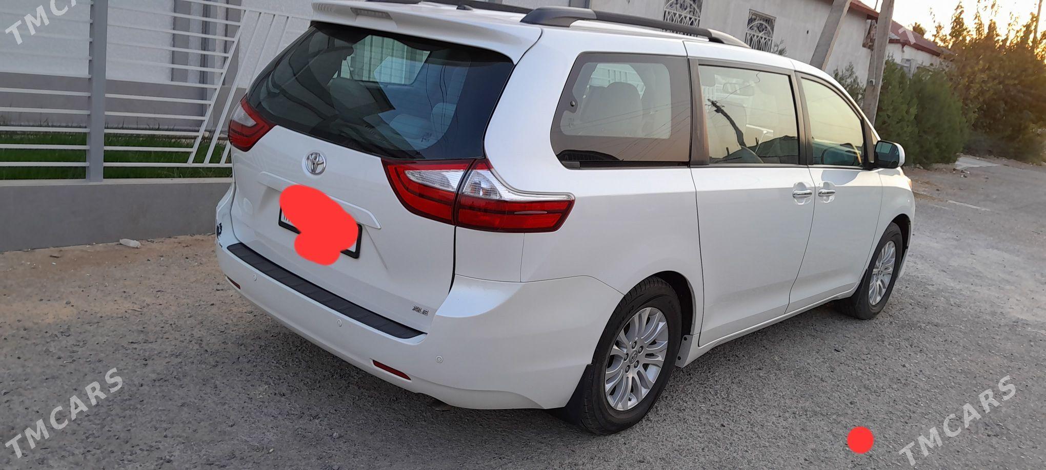 Toyota Sienna 2016 - 340 000 TMT - Ашхабад - img 2