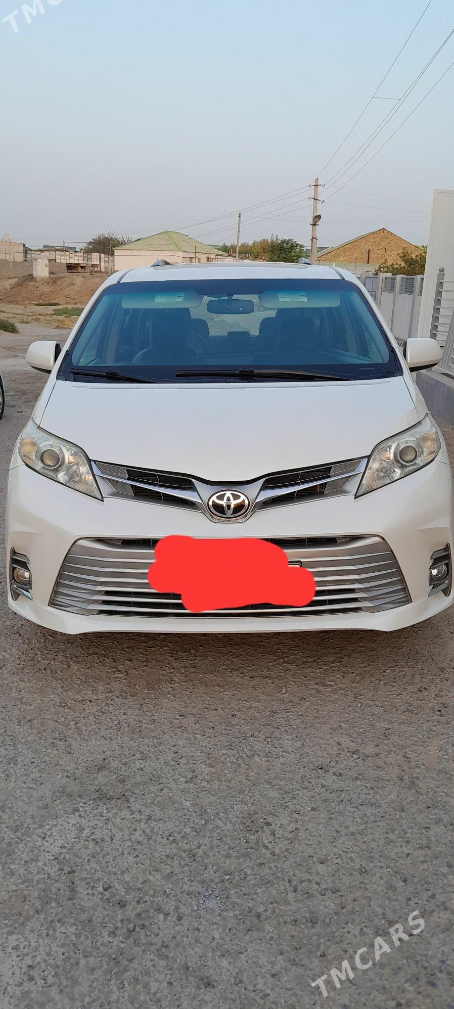 Toyota Sienna 2016 - 340 000 TMT - Ашхабад - img 5