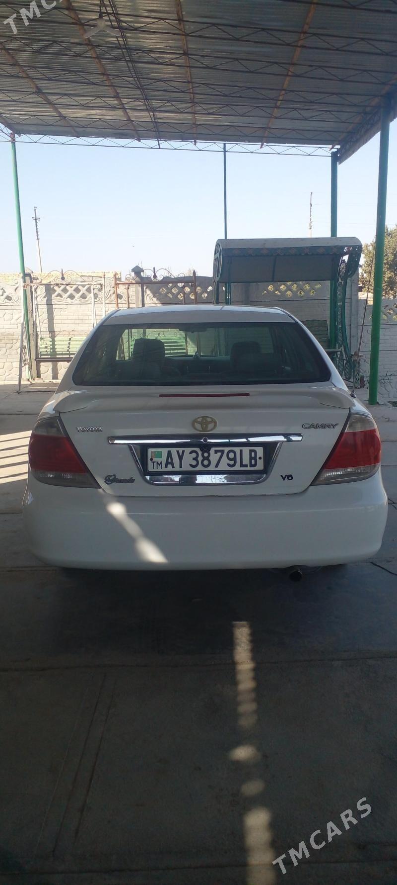 Toyota Camry 2002 - 170 000 TMT - Фарап - img 2