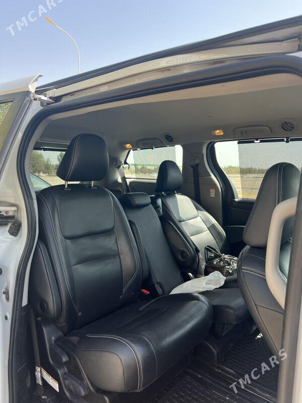 Toyota Sienna 2019 - 460 000 TMT - Büzmeýin GRES - img 9