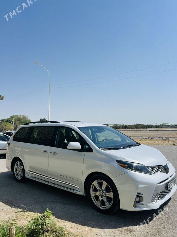 Toyota Sienna 2019 - 460 000 TMT - Büzmeýin GRES - img 6