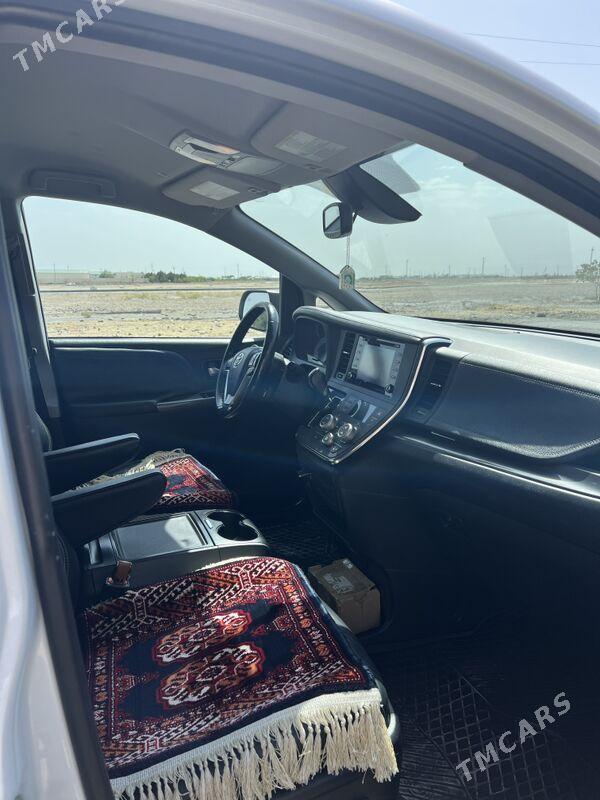 Toyota Sienna 2019 - 460 000 TMT - Büzmeýin GRES - img 8