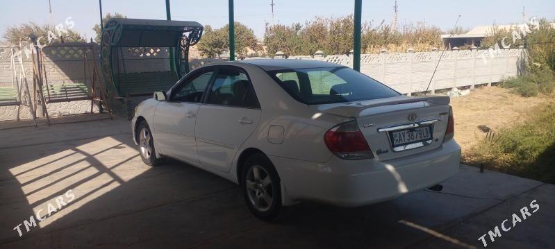 Toyota Camry 2002 - 170 000 TMT - Фарап - img 1