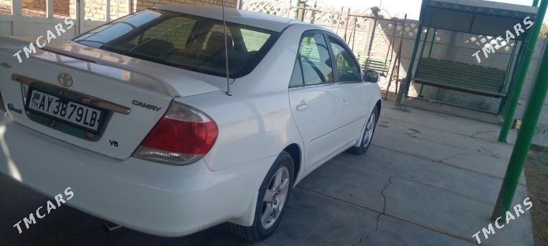 Toyota Camry 2002 - 170 000 TMT - Фарап - img 3