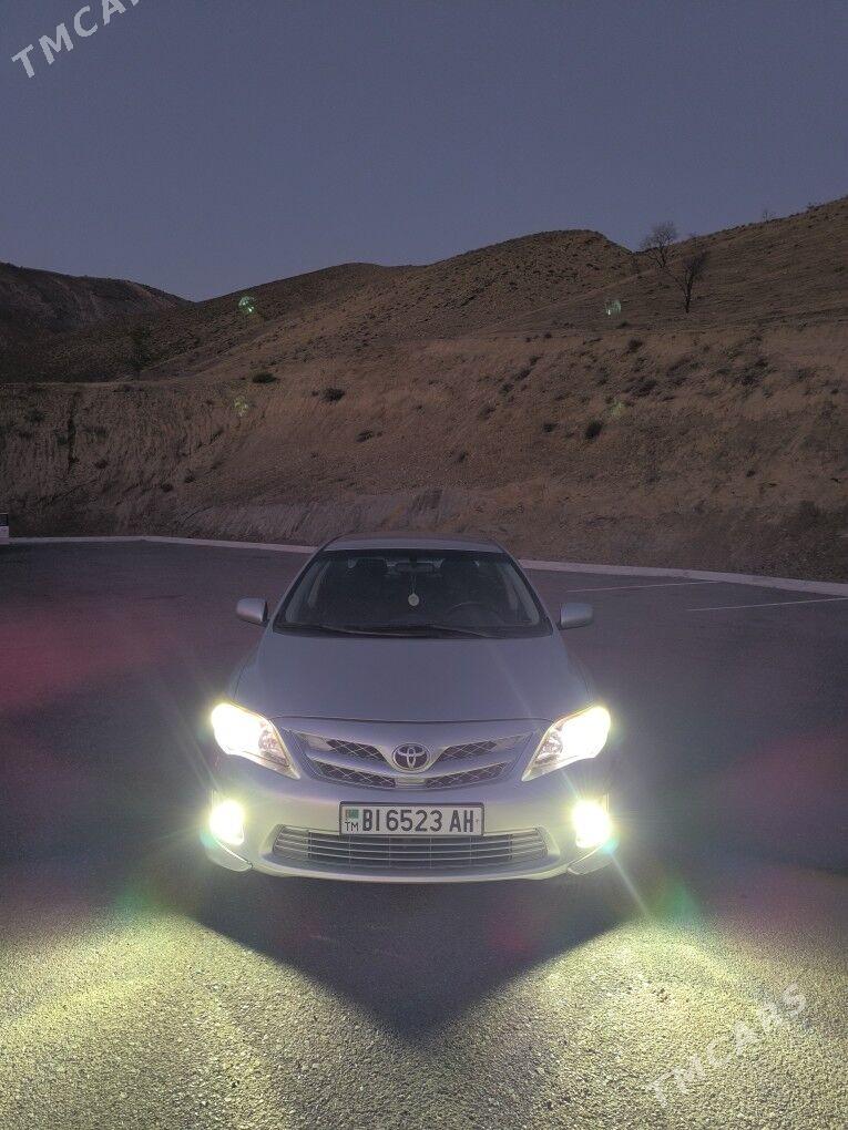Toyota Corolla 2011 - 185 000 TMT - Гёкдепе - img 4