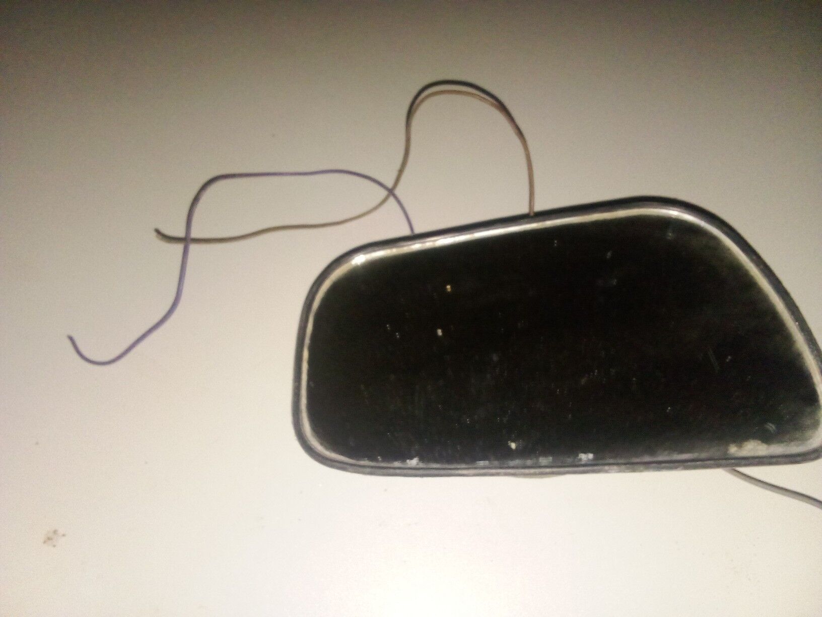 Toýota camryñ bakawoý aýnasy 100 TMT - Гурбансолтан Едже - img 1